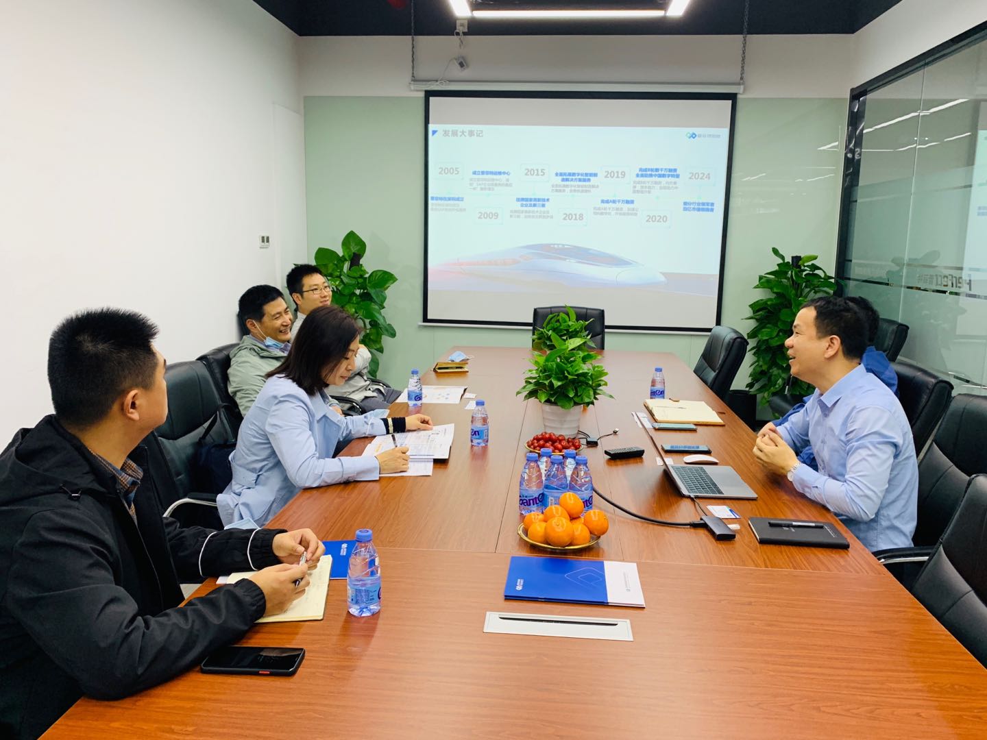 热烈欢迎汕头市软件行业协会领导一行莅临普菲特考察指导