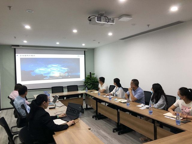 宝安区新安街道党建服务中心领导一行来访普菲特考察交流